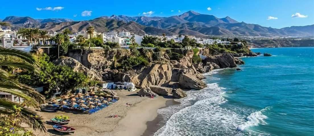 Casa Con Terraza Privada Villa Nerja Eksteriør billede