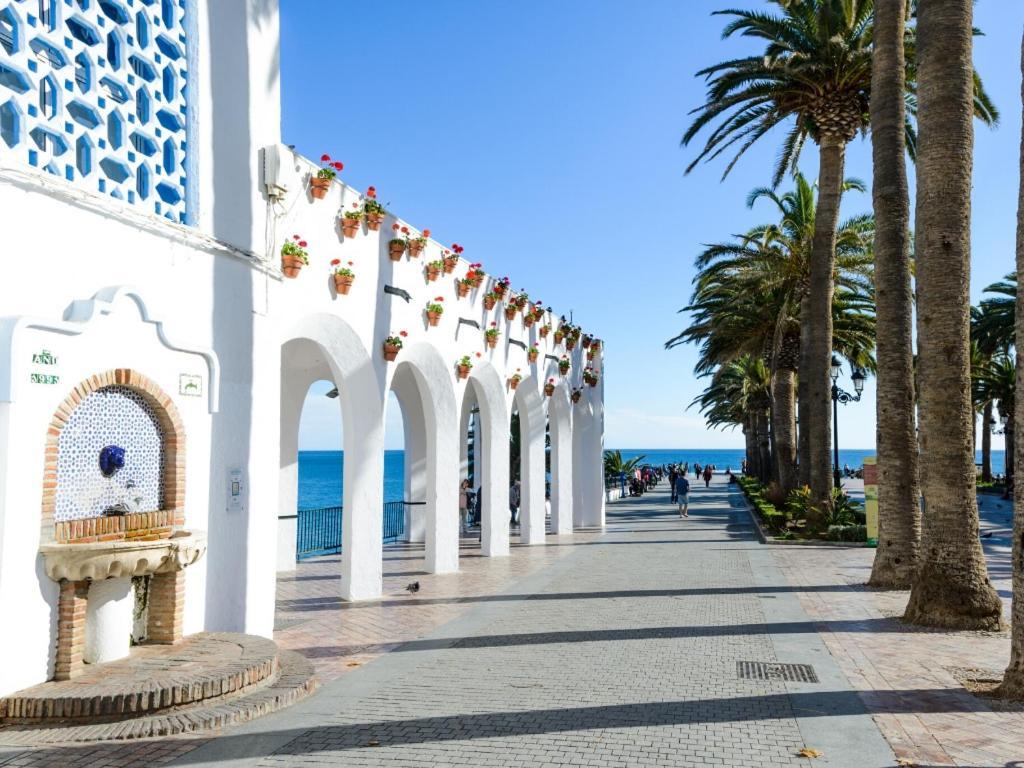 Casa Con Terraza Privada Villa Nerja Eksteriør billede